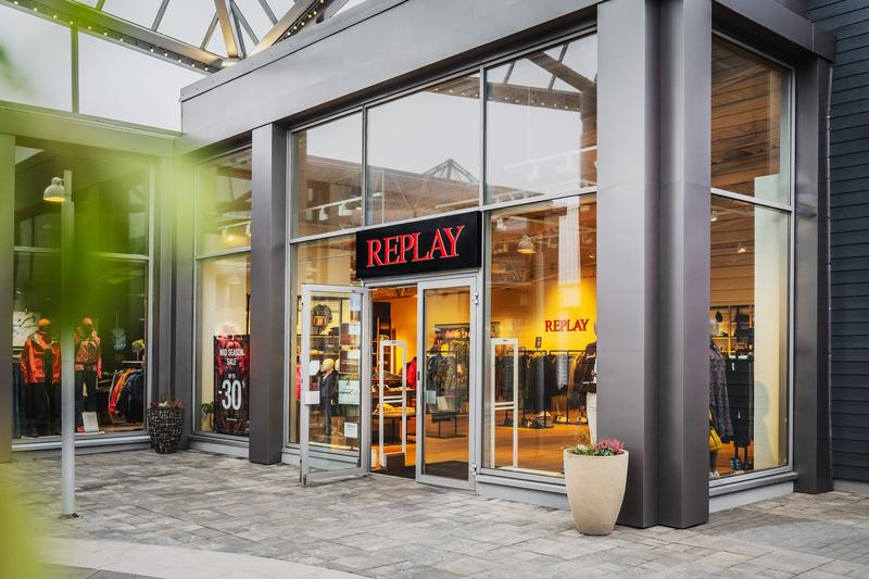 Replay Outletbutik | Upp till 70% | Hede Fashion Outlet