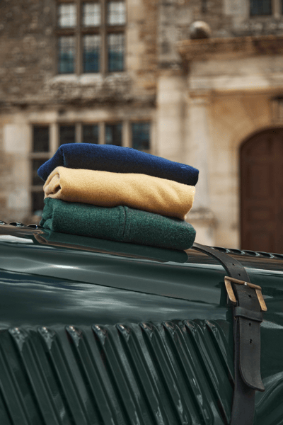 Hackett London: British Elegance Outlet | Sevilla Fashion Outlet